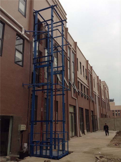 液壓升降貨梯-導(dǎo)軌式 液壓升降貨梯-導(dǎo)軌式