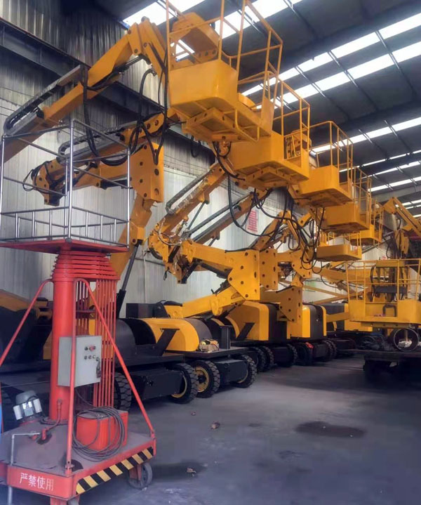 自行式曲臂高空作業(yè)平臺 自行式曲臂高空作業(yè)平臺