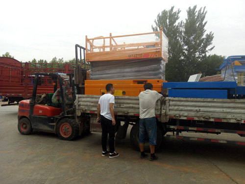 液壓升降平臺(tái) 液壓升降平臺(tái)