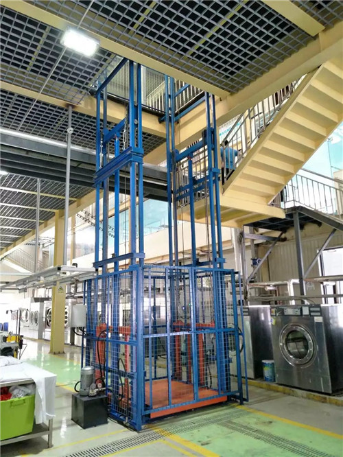 液壓升降機(jī) 液壓升降機(jī)