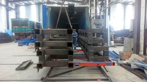 等待噴塑的限高桿 等待噴塑的限高桿