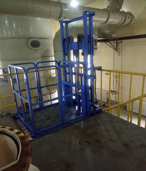 導(dǎo)軌式液壓升降貨梯 導(dǎo)軌式液壓升降貨梯