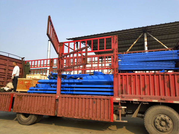 液壓升降機(jī) 液壓升降機(jī)