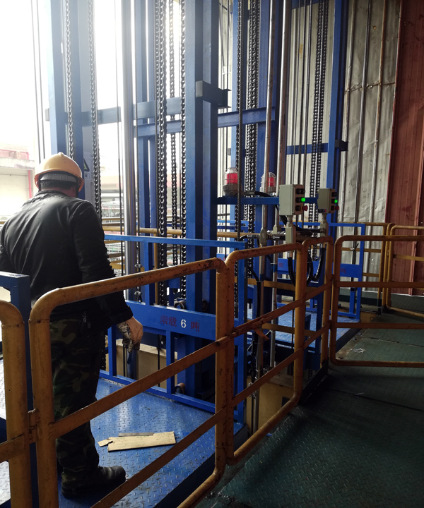 鏈條式液壓升降機(jī) 鏈條式液壓升降機(jī)