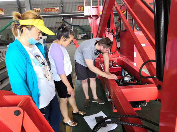 液壓升降平臺(tái) 液壓升降平臺(tái)