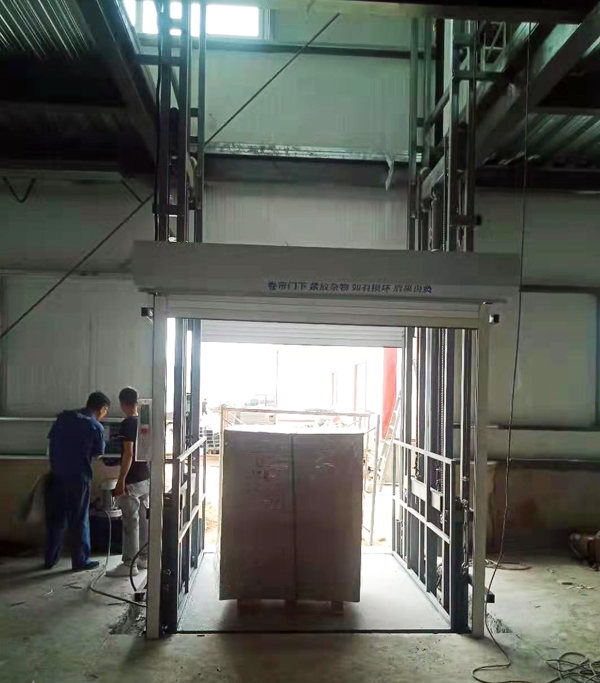 導(dǎo)軌式液壓升降機(jī) 導(dǎo)軌式液壓升降機(jī)