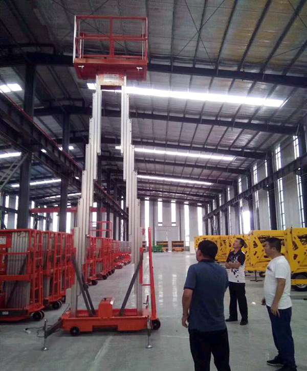 鋁合金式液壓升降機(jī) 鋁合金式液壓升降機(jī)