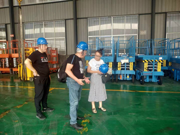 液壓升降平臺(tái) 液壓升降平臺(tái)