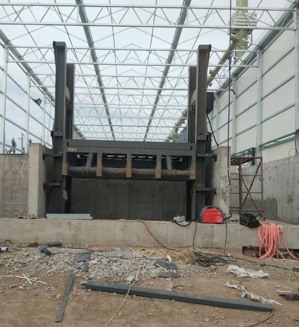 導(dǎo)軌式液壓升降機(jī) 導(dǎo)軌式液壓升降機(jī)